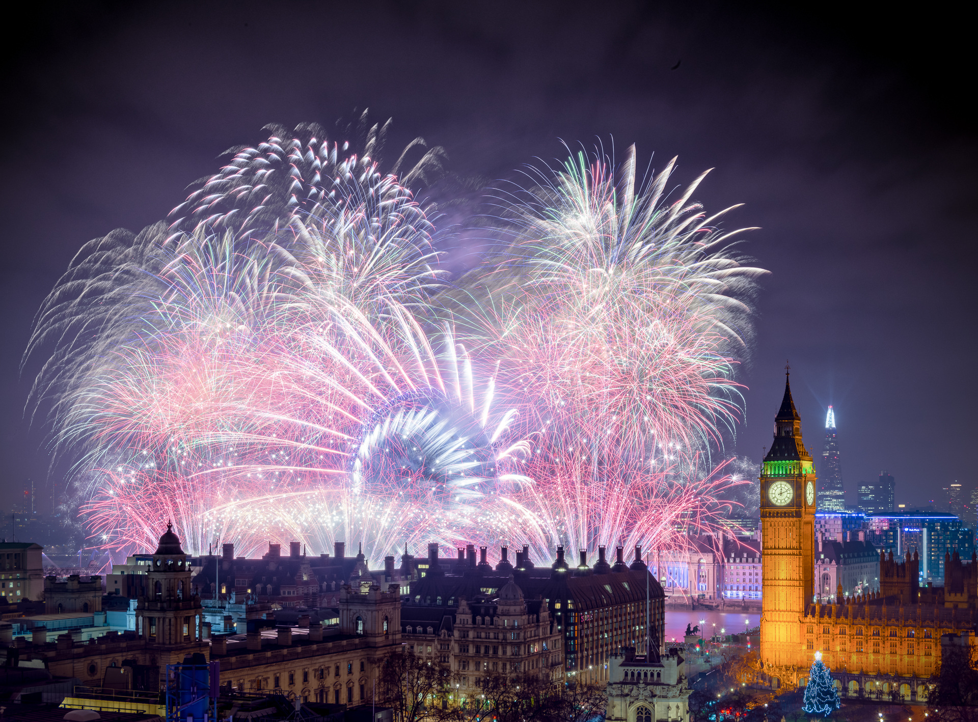 New millennium fireworks over London and Big Ben
