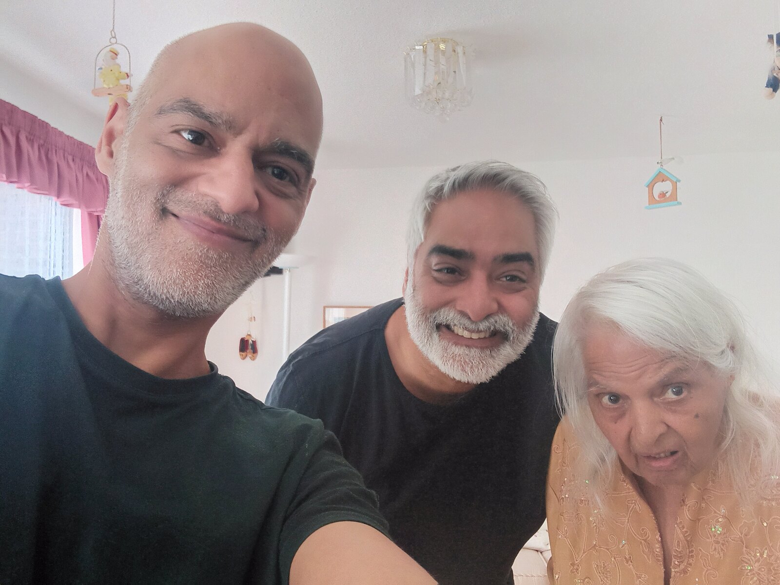 Surjit with both her sons Ashveen and Raman — a treasured family selfie